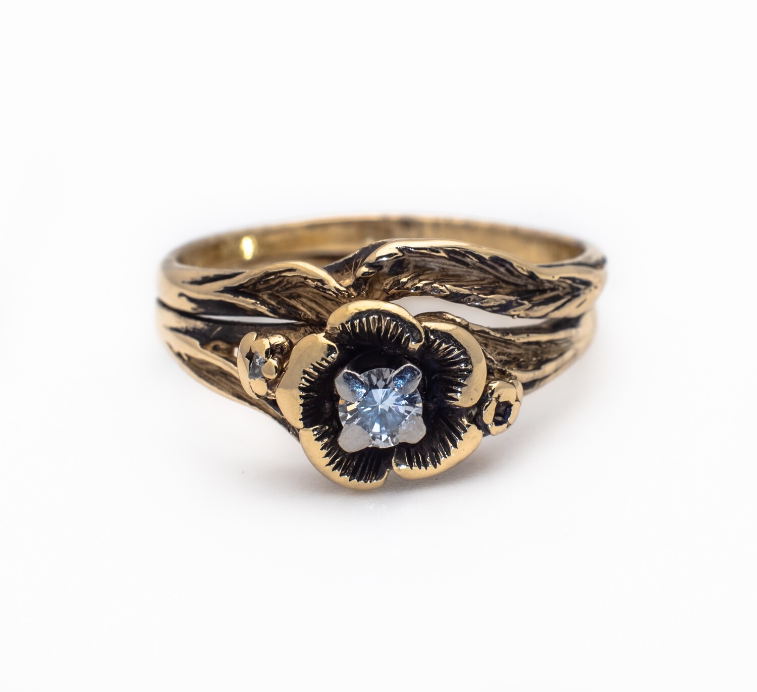 14k Gold Ring With Diamond. SIZE-7