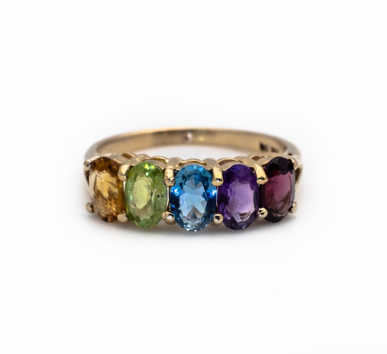 14k Gold Ring With Gemstones. SIZE-7.0