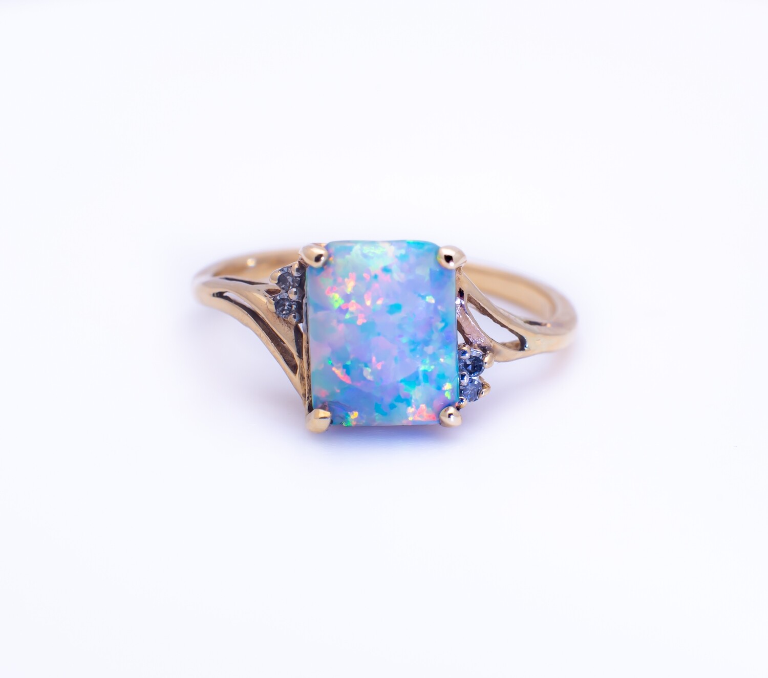 10k Gold Ring With Diamonds and Gemstone. SIZE-7