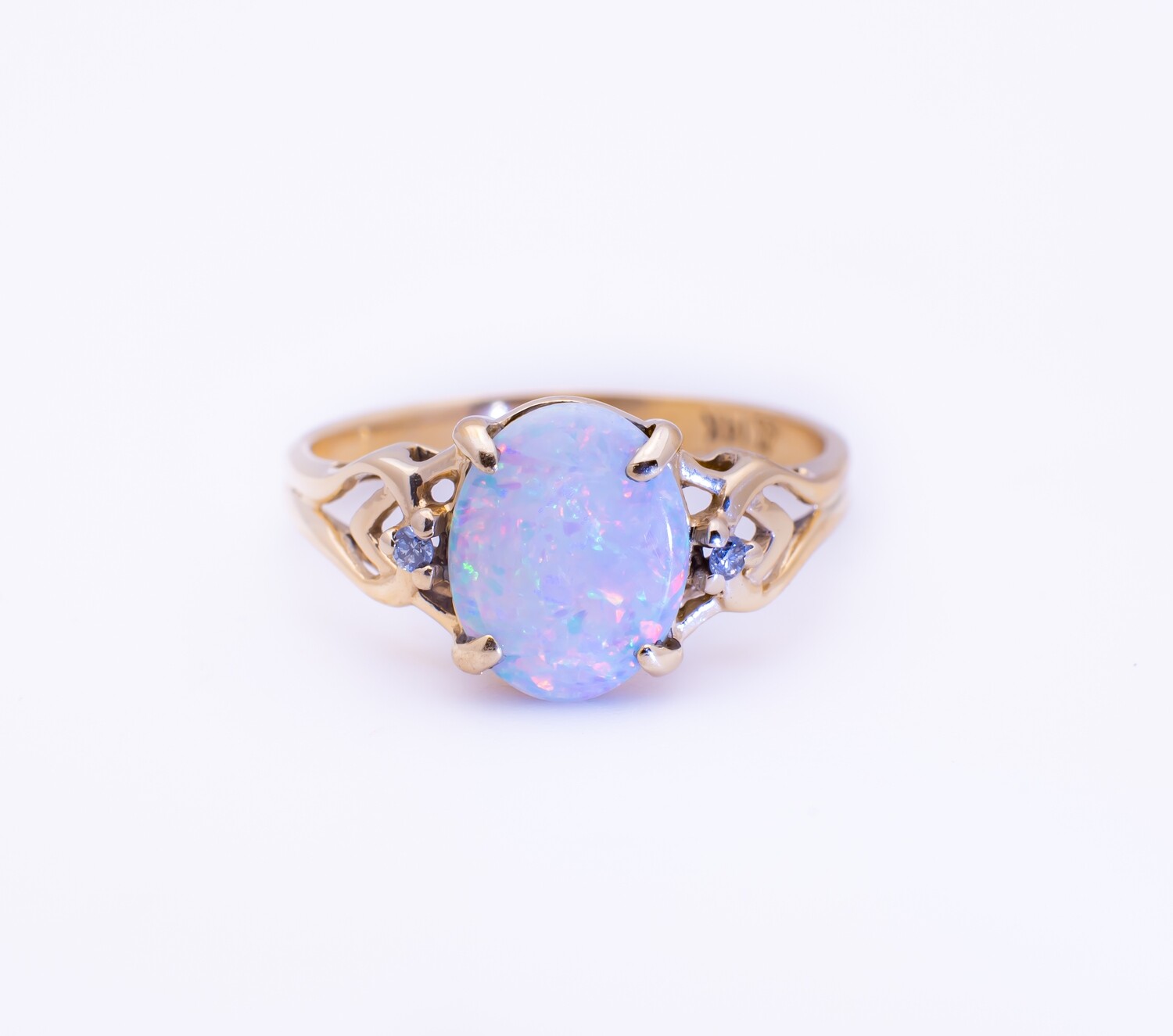 14k Gold Ring with Gemstone and Diamonds. SIZE-6