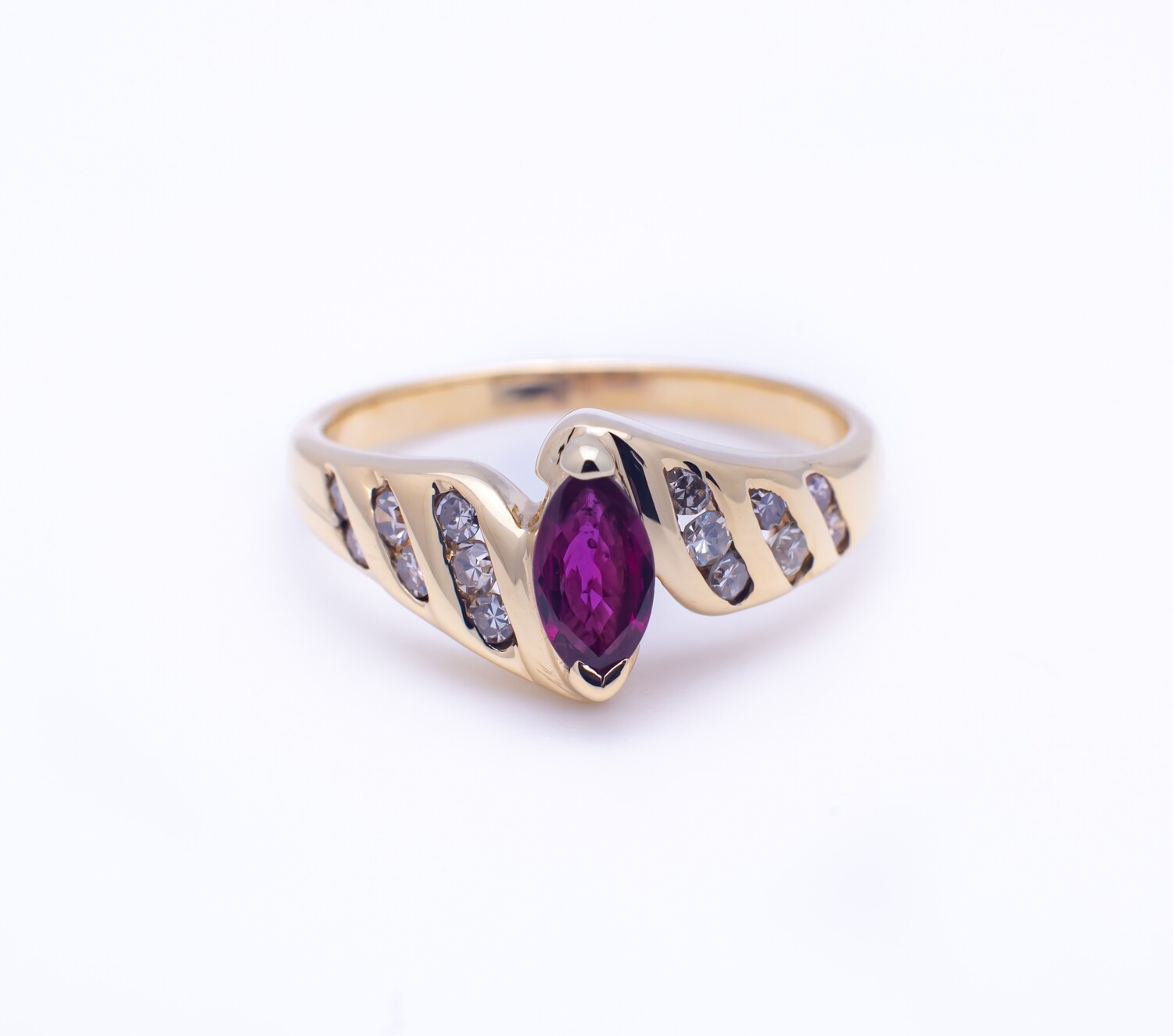 14k Gold Ring With Ruby and Diamonds. SIZE-6