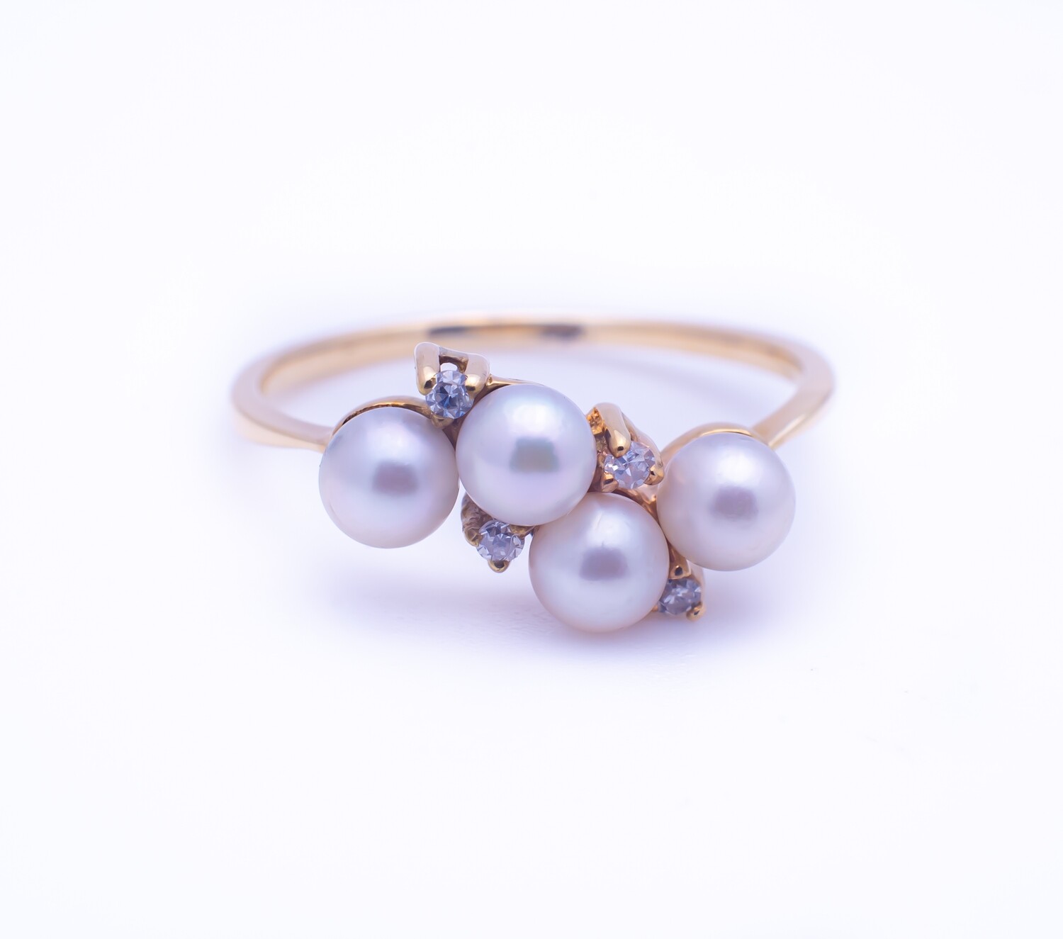 Diamond &amp; Pearl Ring