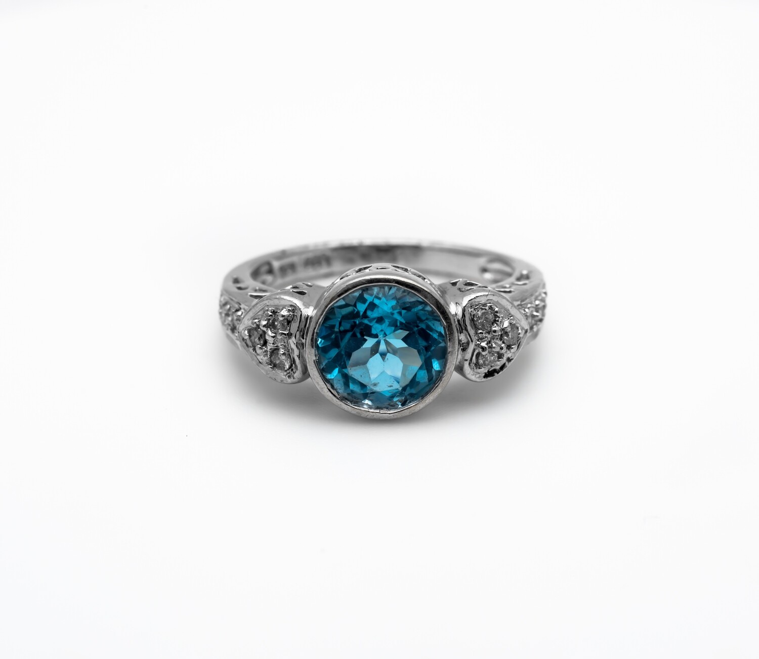 14k Gold Ring With Gem Blue Stone and Diamonds. Size - 6.5