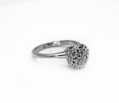 14k Gold Ring With Diamonds. SIZE-4.5