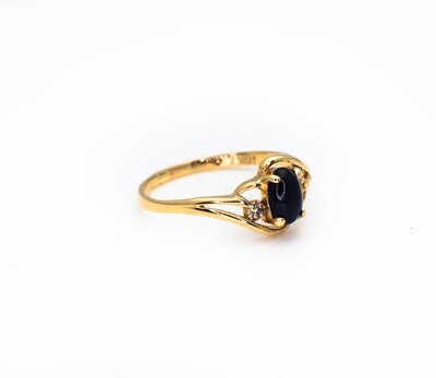 10k Gold Ring With Black Gemstone and Diamonds. SIZE-6.5
