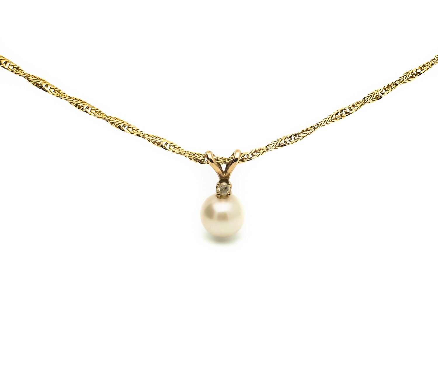 14k Gold Pendant with Pearl and Diamond