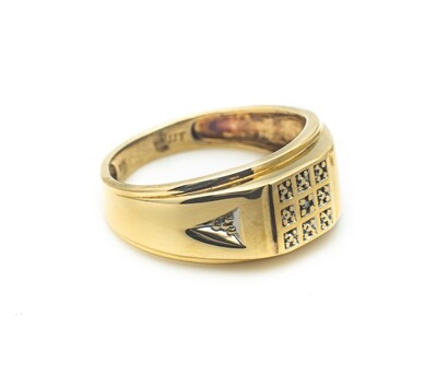 10k Gold Ring with Diamond