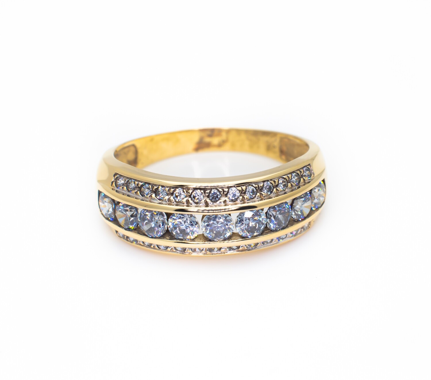 14k Gold Ring with CZ stones. SIZE-9