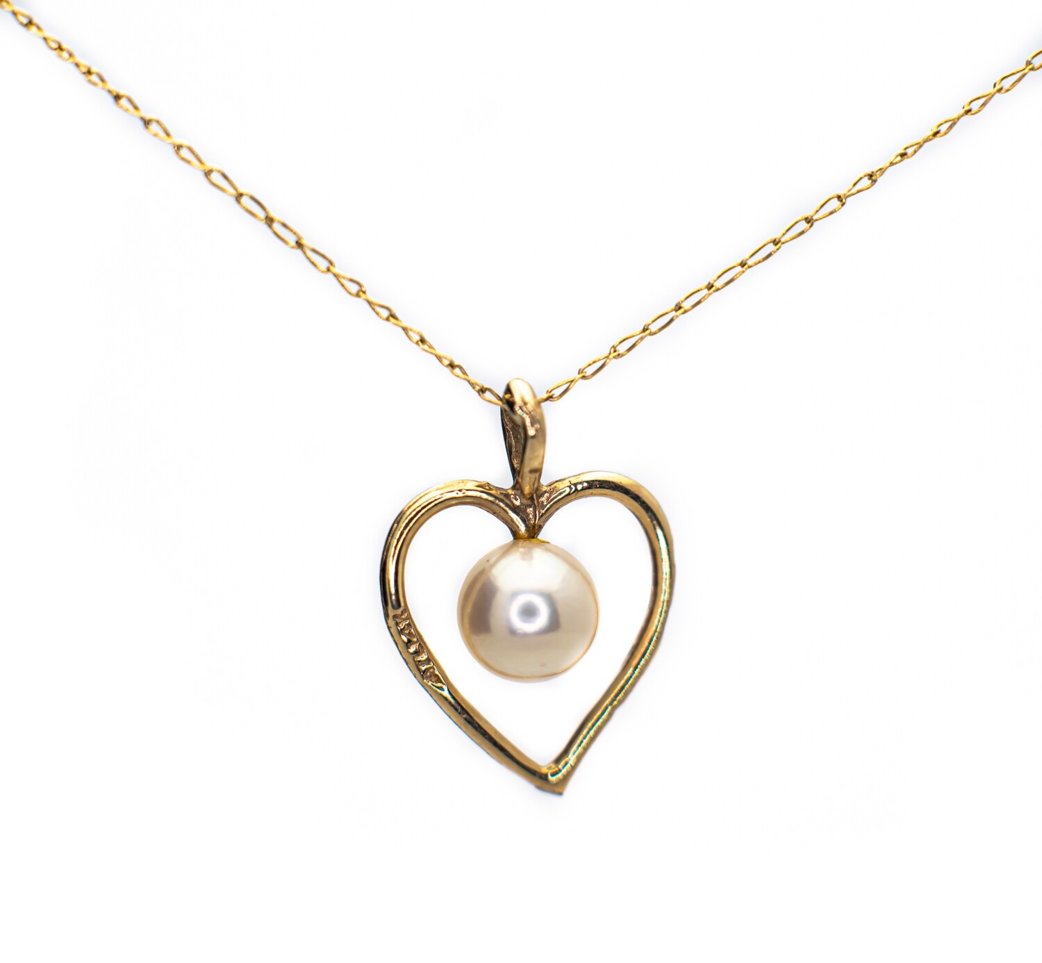Pearl Pendant Necklace