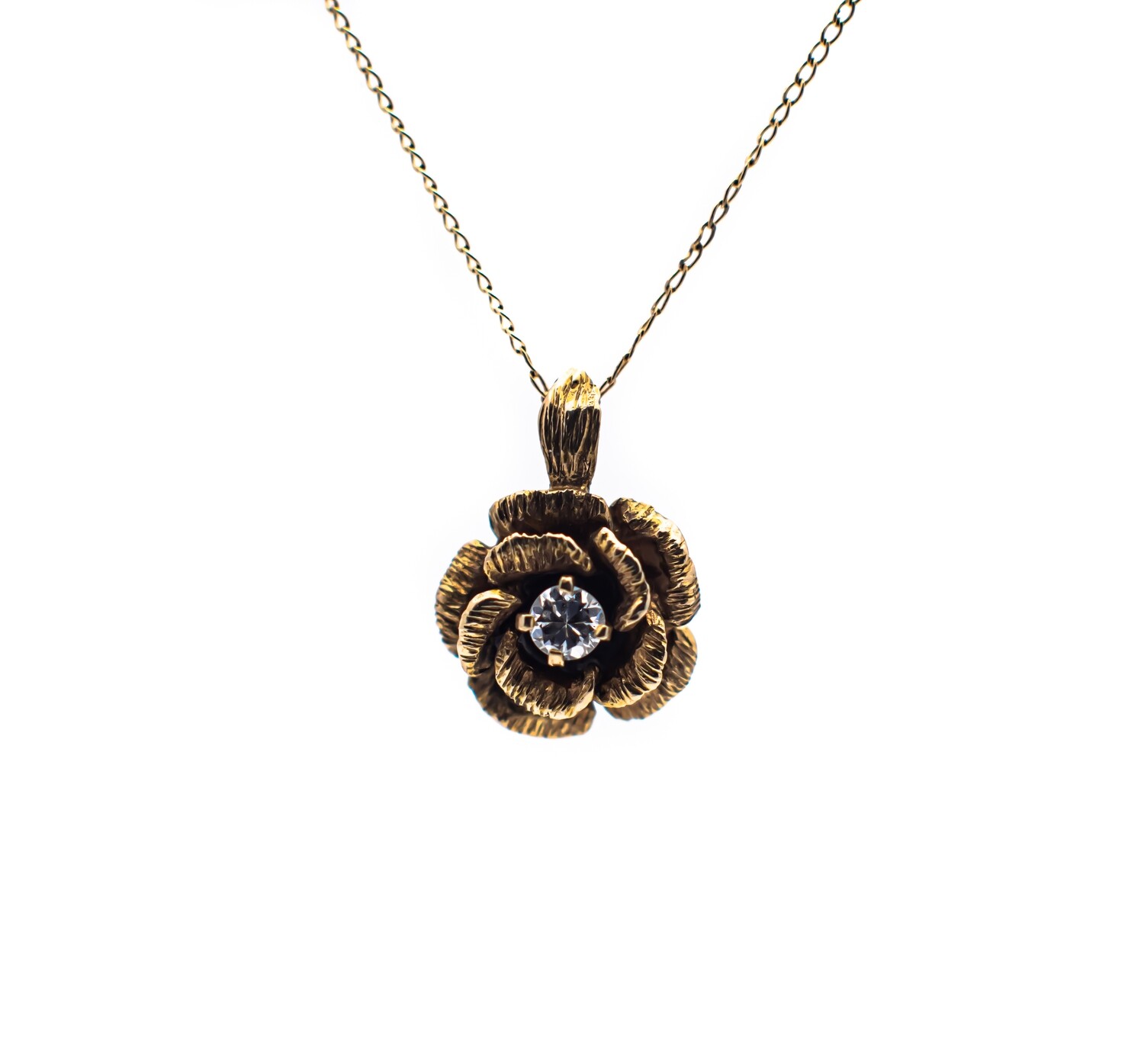 14k Gold Pendant with Diamond. Rose