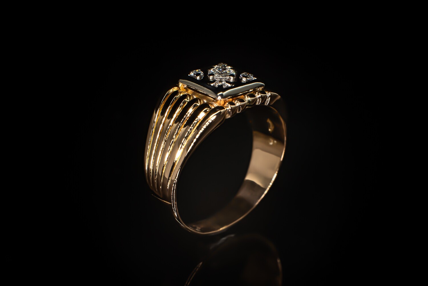 18k Gold Diamond Ring