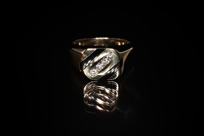 14k Gold Black Onyx and Diamond Ring