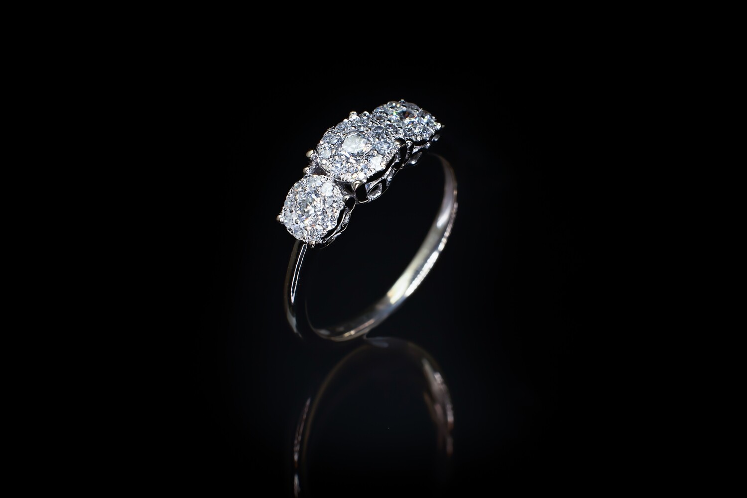 14k White Gold Diamond Halo Ring