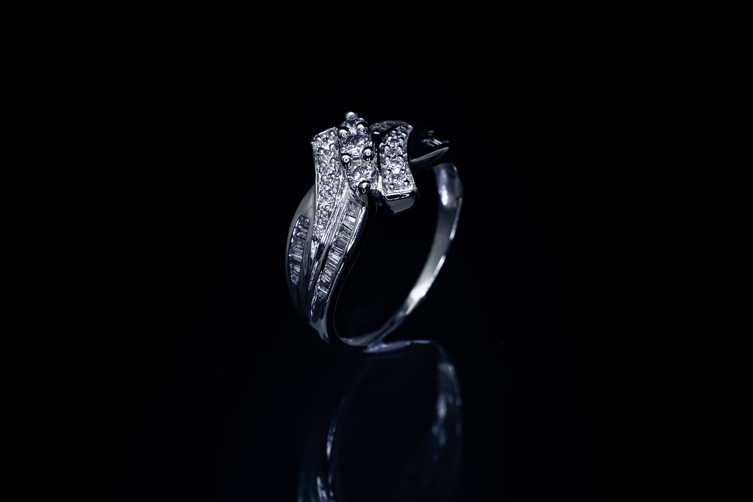 10k White Gold Multi-Diamond Ring