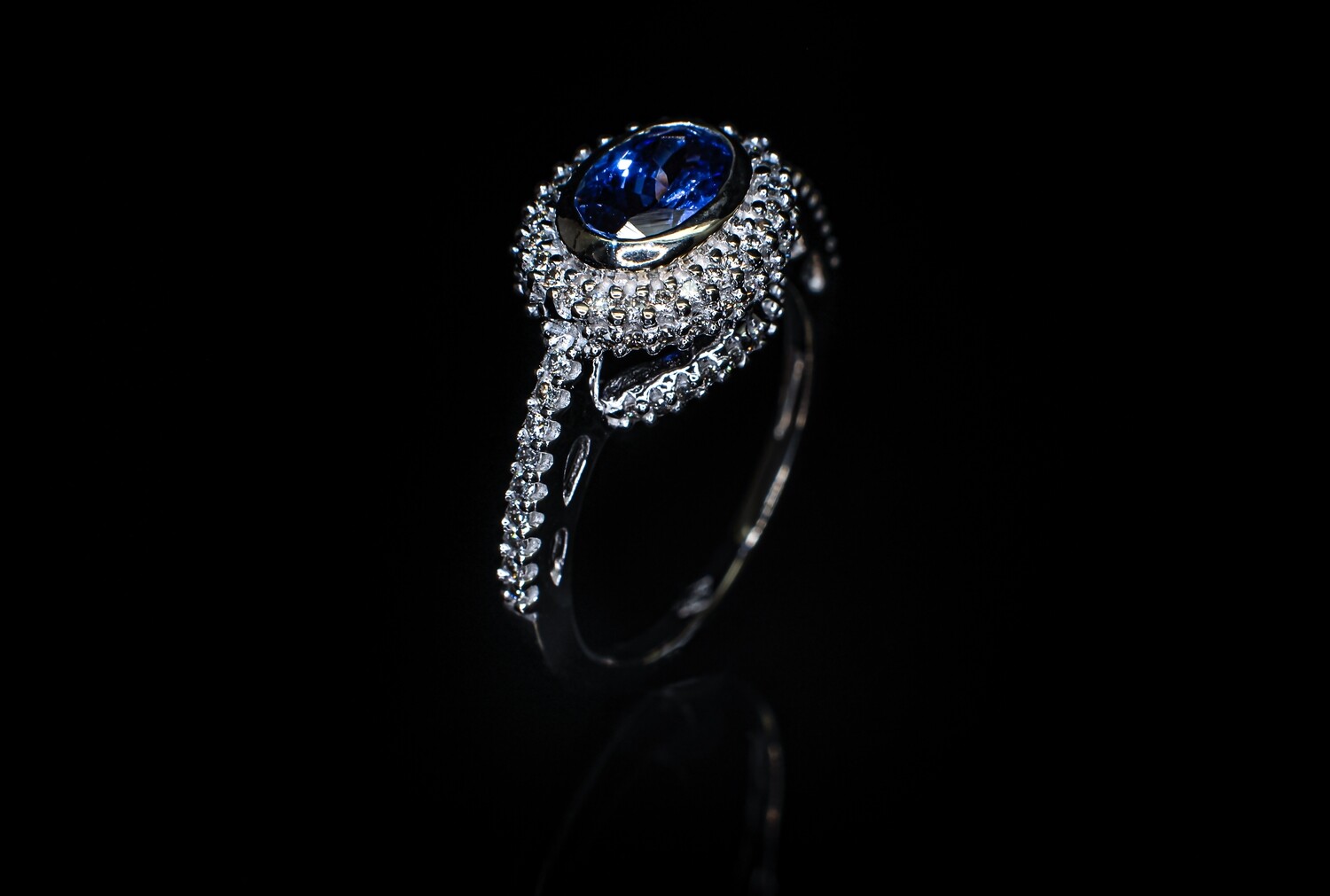 Bezel Set Tanzanite Ring