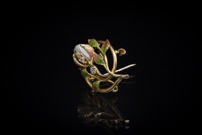 14k Gold Brooch with Gemstone and Diamonds