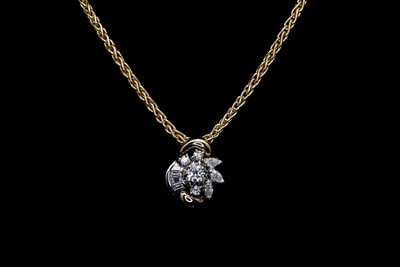 18k Gold Necklace with Diamonds