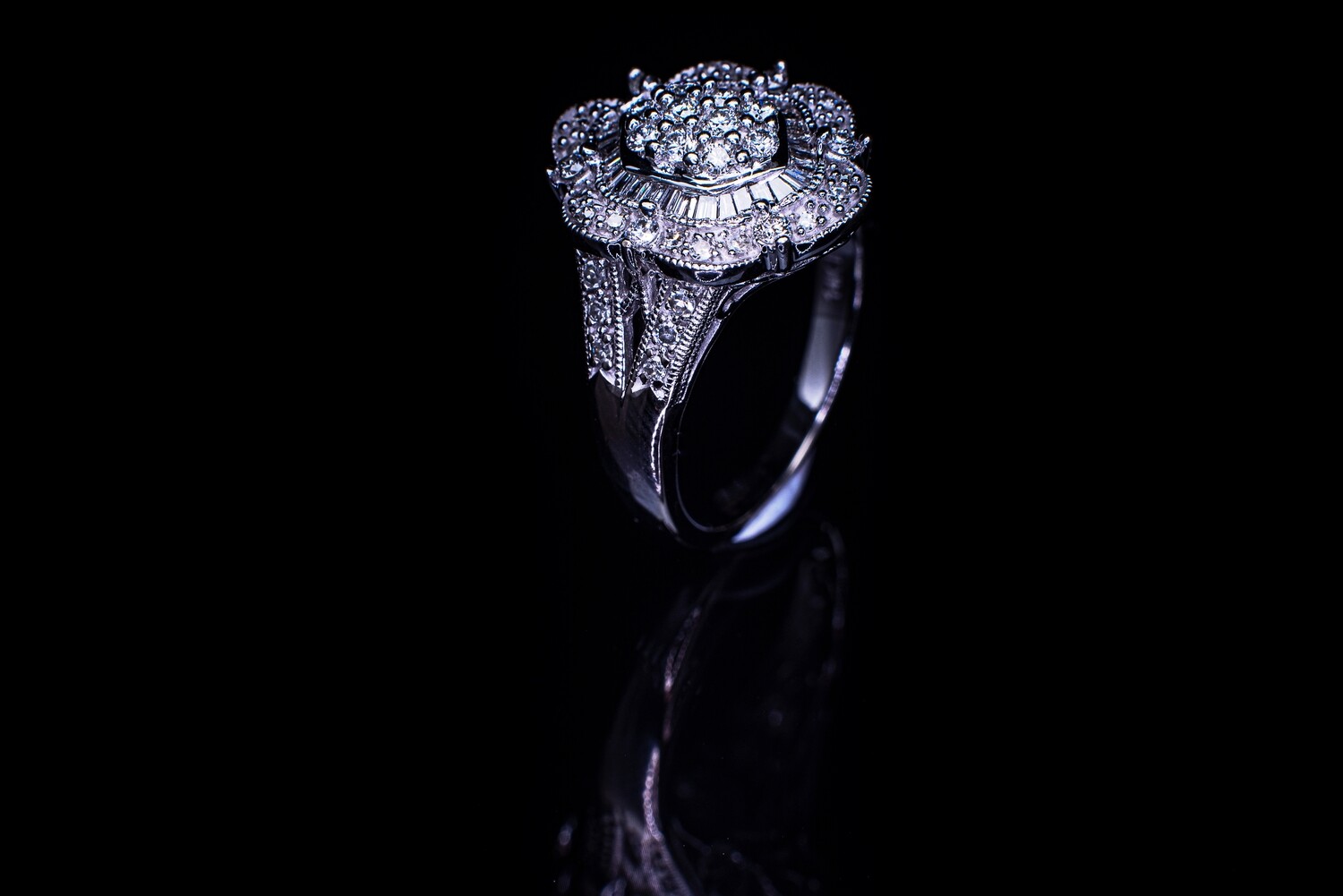 Round and Baguette Cut Diamond Ring