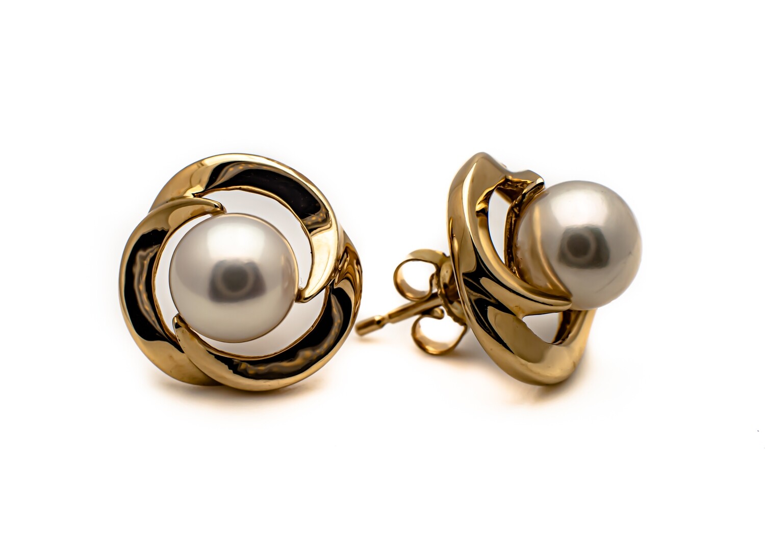 14k Gold Earrings with Pearls