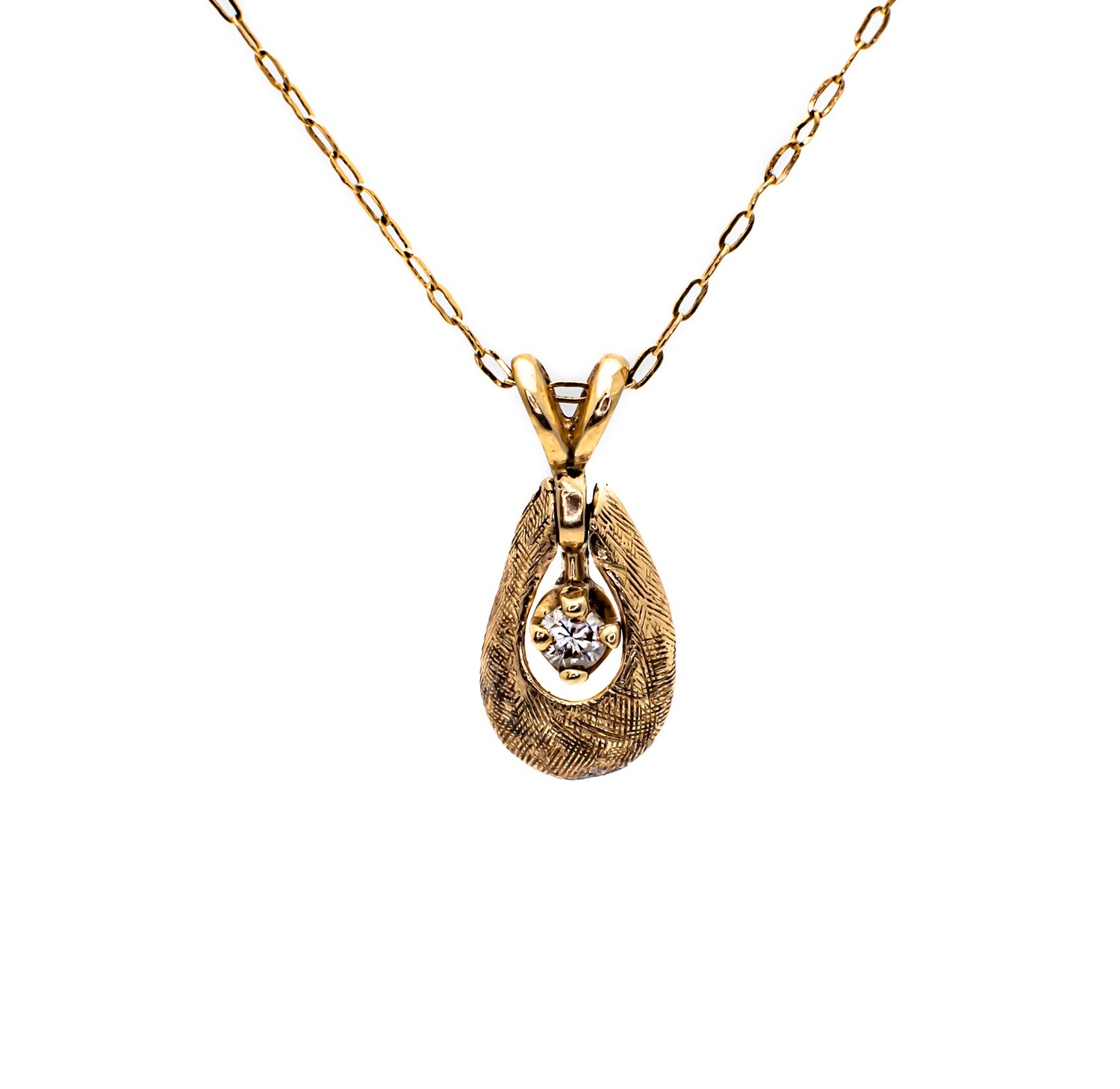 14k Gold Necklace with Diamond