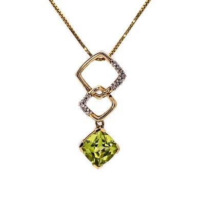 14k Gold Necklace with green Gemstone and Diamonds