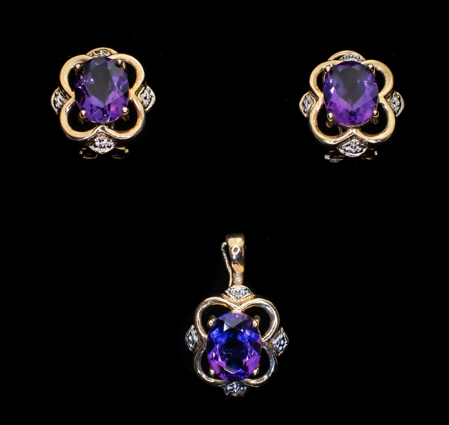 18k Gold Gemstone Earrings and Pendant Set