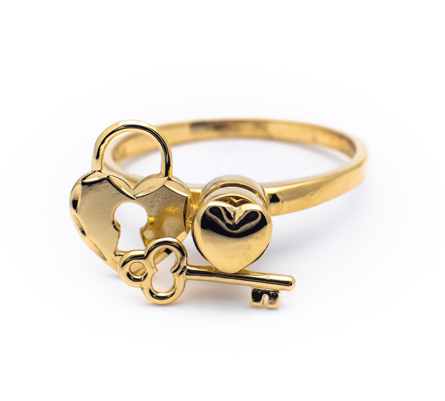 14K Yellow Gold Ring. Size - 6