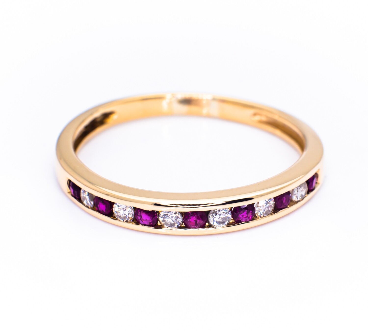 14K Yellow Gold Ring with Rubies and Diamonds. Size - 8 1/4