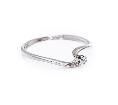 10K White Gold Ring with Diamond. Size - 6 1/2