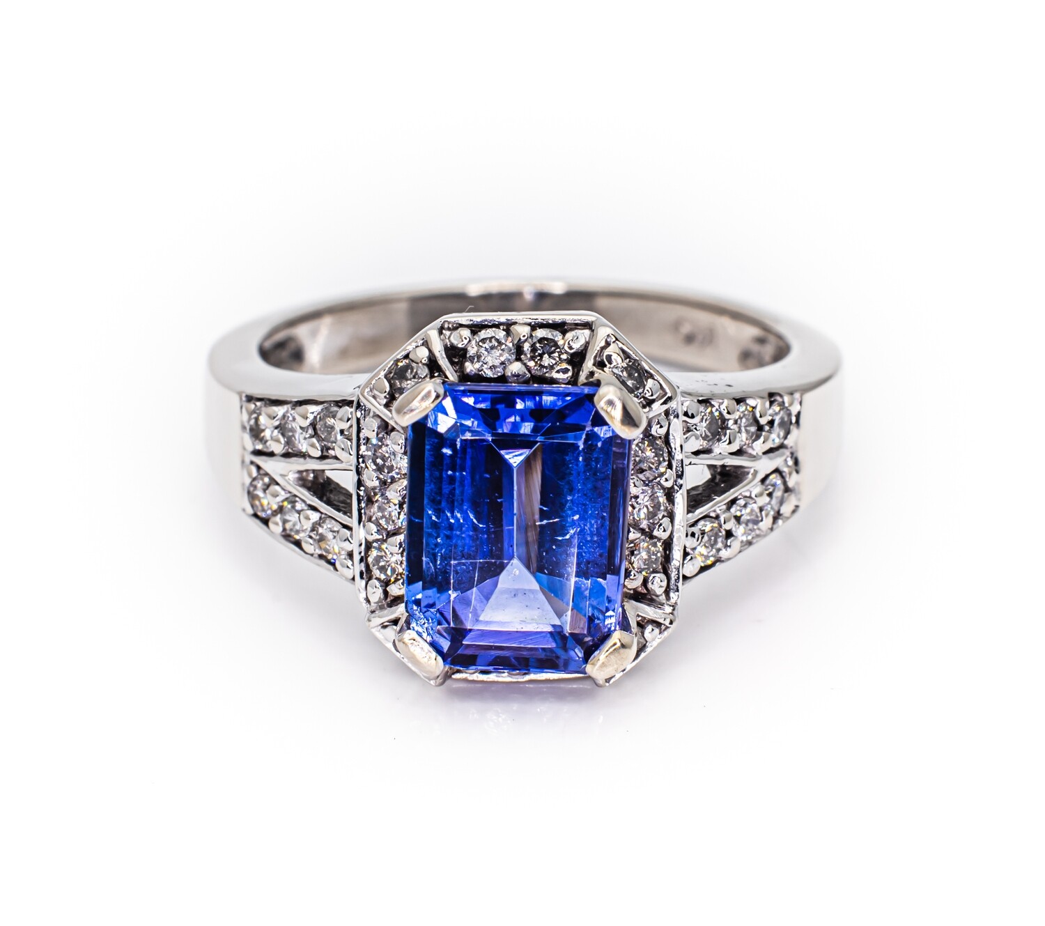 14K White Gold Blue Amethyst and Diamond Ring Size 7