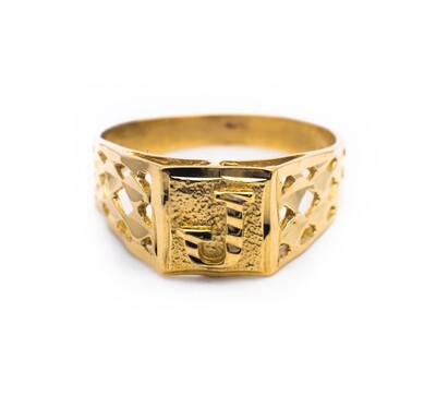10K Yellow Gold Ring &quot;J&quot;. Size - 7
