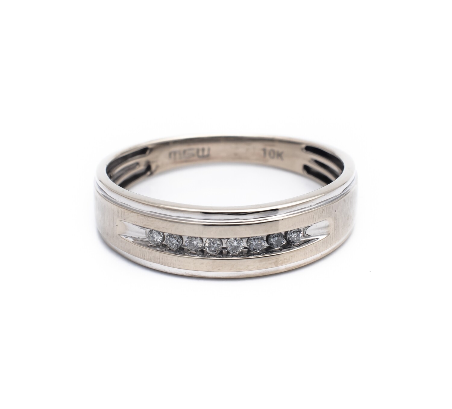 10K White Gold Ring with Brilliant Cut Diamonds