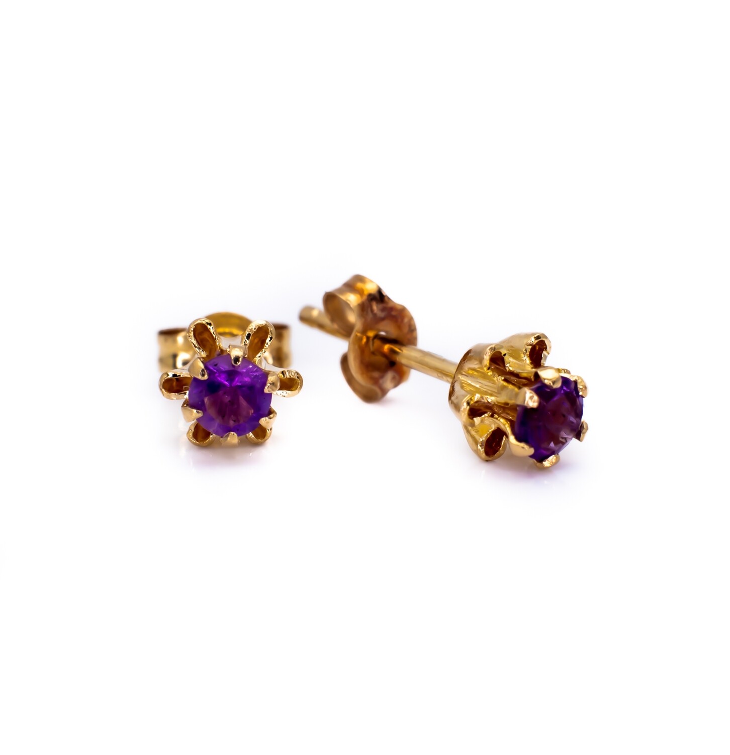 14K Yellow Gold Stud Earrings with Amethyst