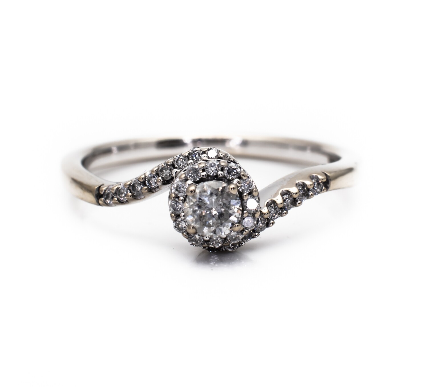 14K White Gold Ring with Diamonds. Size - 7