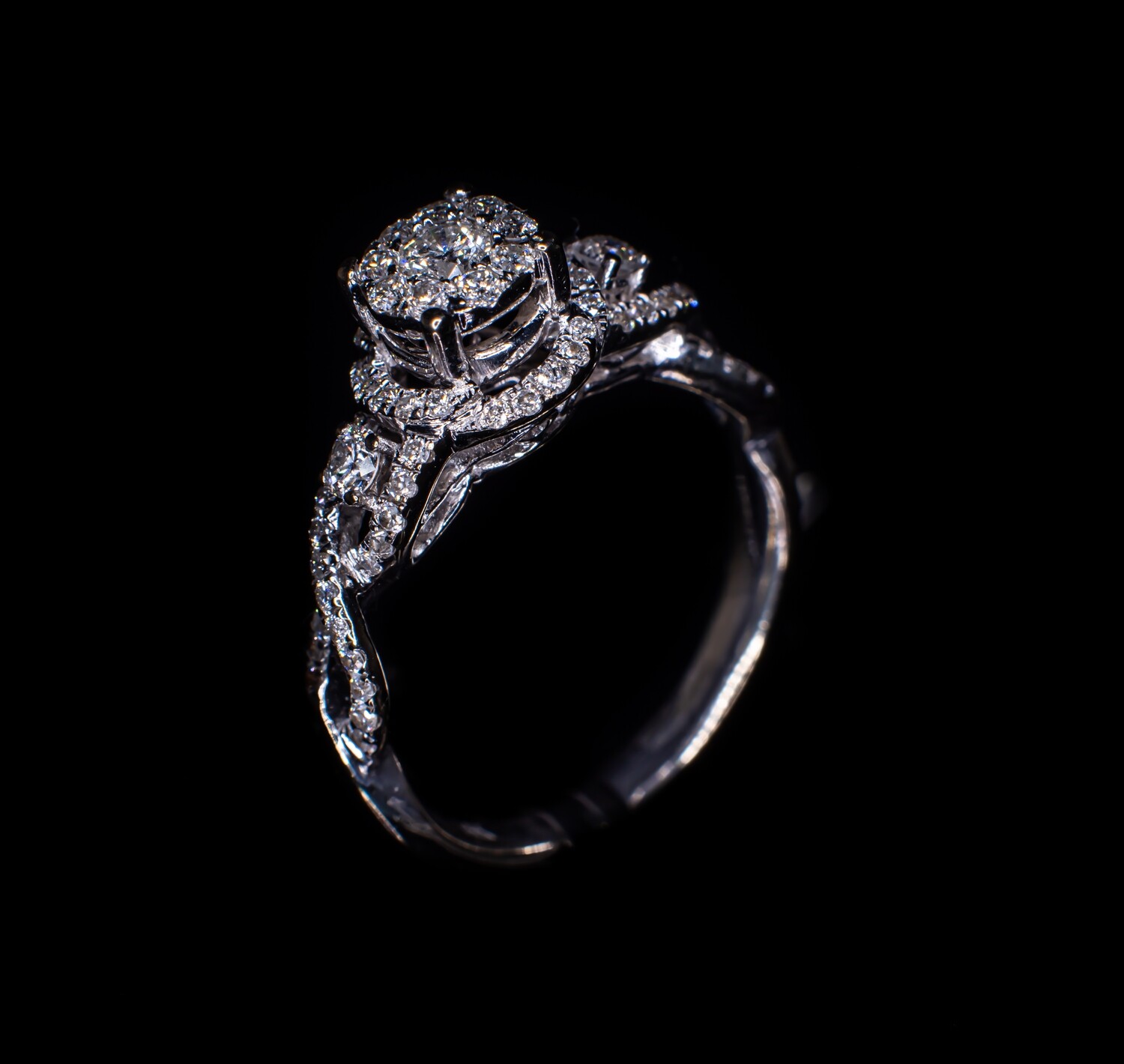 Brilliant Cut White Gold Ring