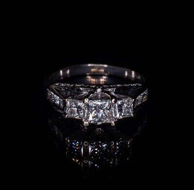 Princess Cut and Brilliant Cut Ring