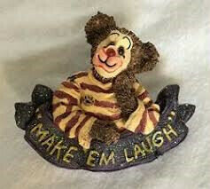 Graffitie "Make 'Em Laugh" Pin