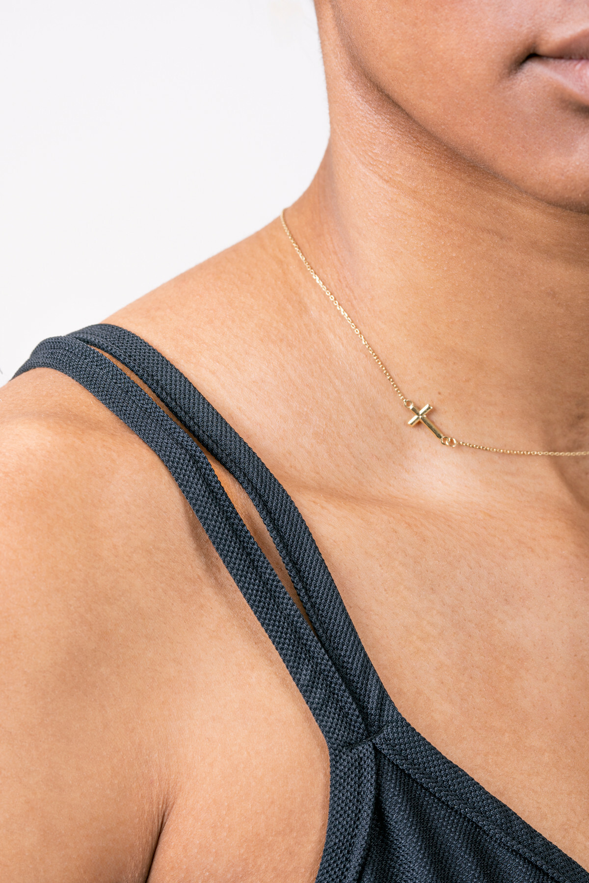 Mesh me. Бюстгальтер mesh фото.