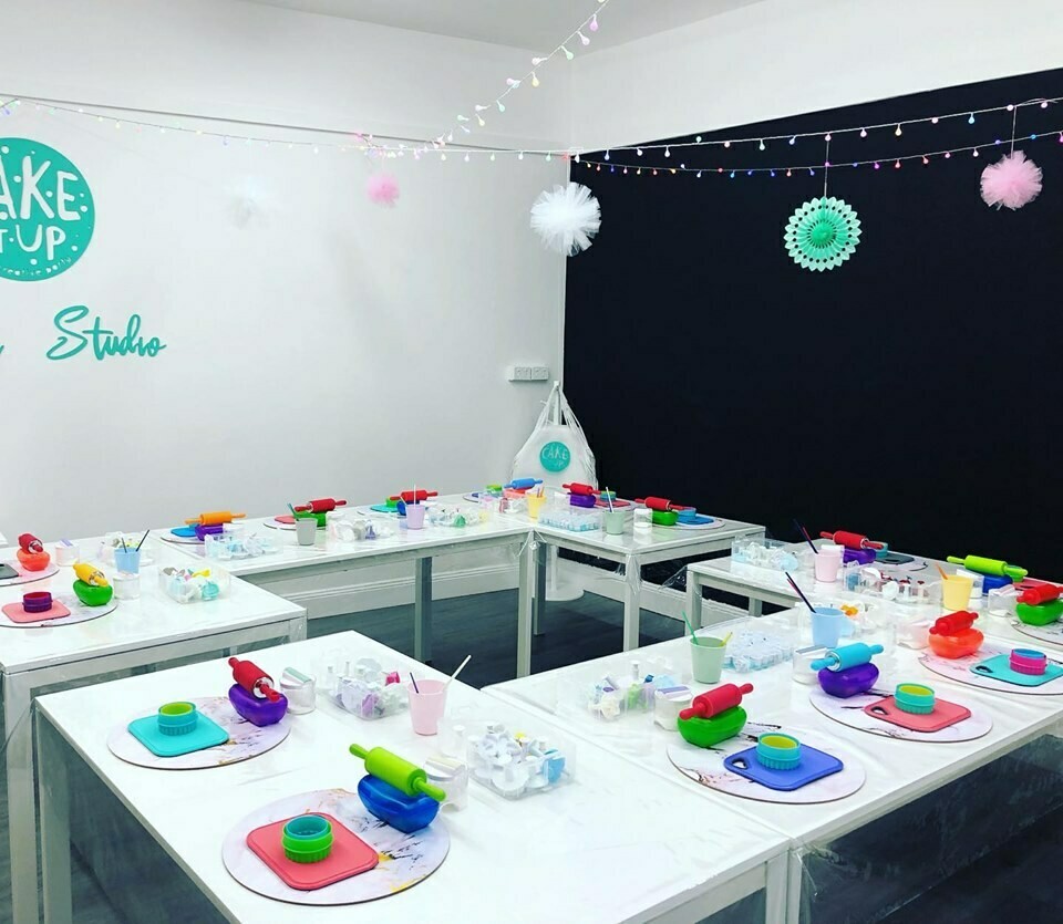 SCHOOL HOLIDAY - CUPCAKE DECORATING OPEN SESSION - drop in anytime Friday Morning 24th April 2020 (9am to 12pm) SCHOOL HOLIDAY - CUPCAKE DECORATING OPEN SESSION - drop in anytime Friday Morning 24th April 2020 (9am to 12pm)