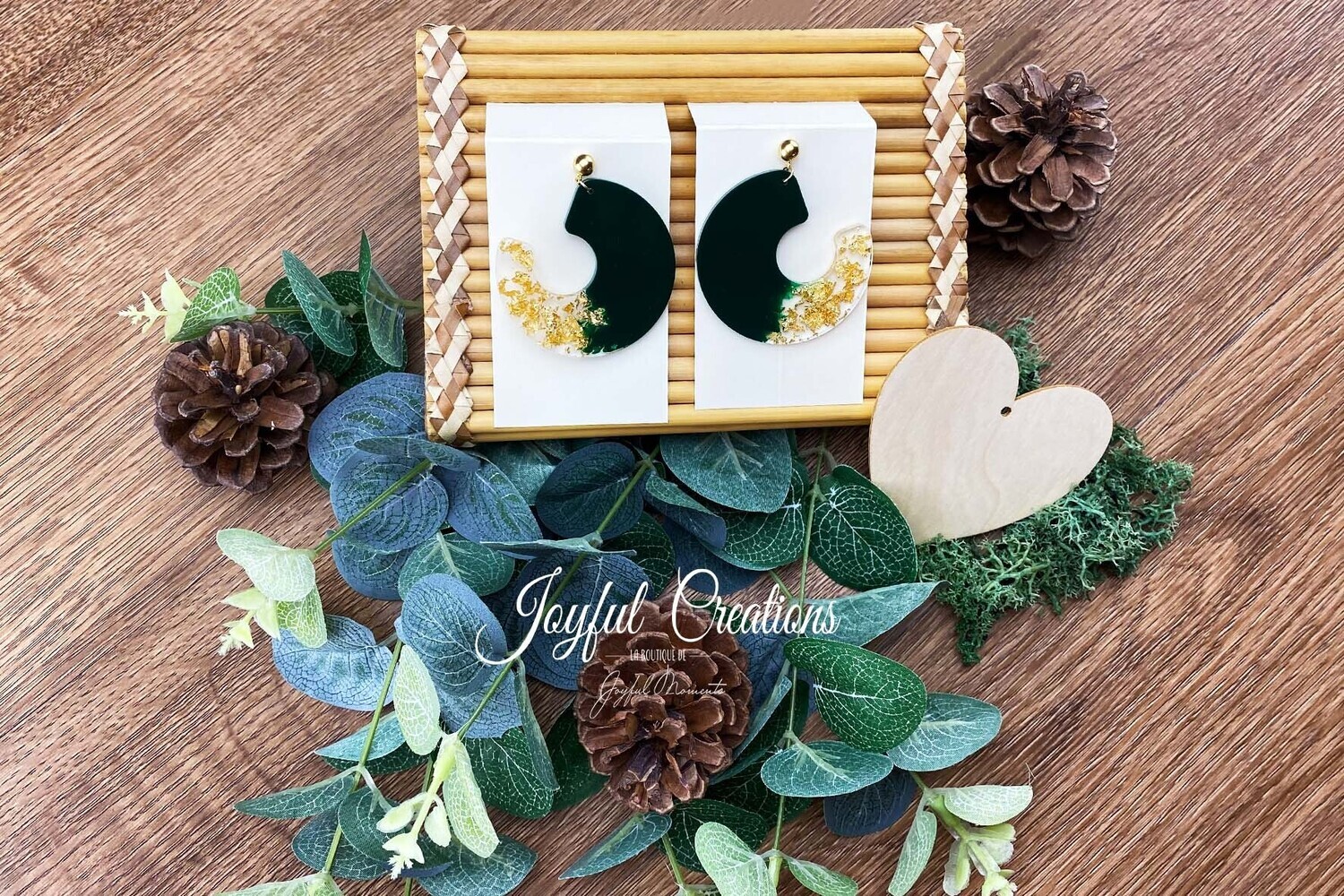 Boucles d'Oreilles -  Furaha (vert forêt et doré)