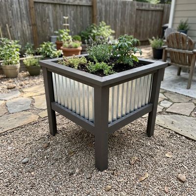 Raised Garden Planter Woodworking Project