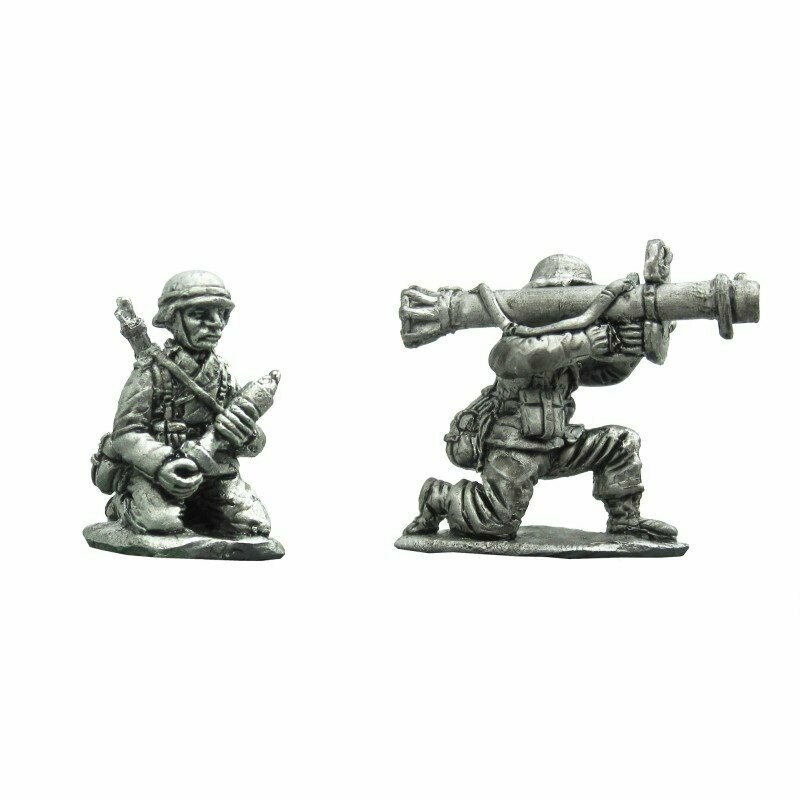28mm World War 2 German Panzerlehr Panzerschreck team