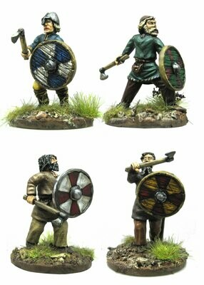 28mm Bondi attacking with hand axes
