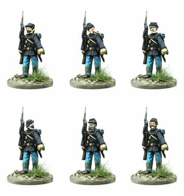 Union infantry wearing backpacks quickstep/ shoulder arms