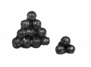 Piles of cannonballs