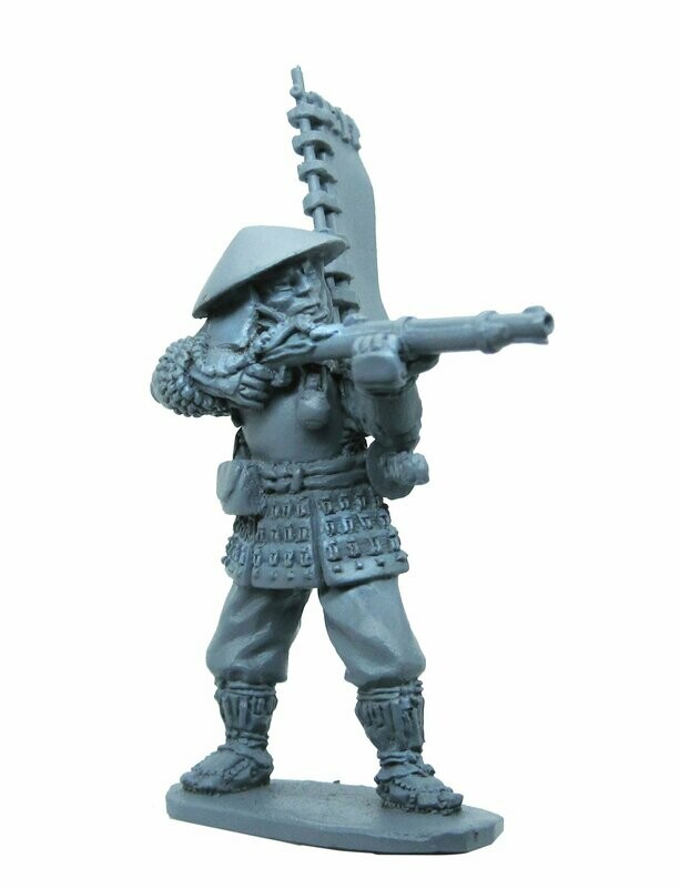 Ashigaru standing firing arquebus