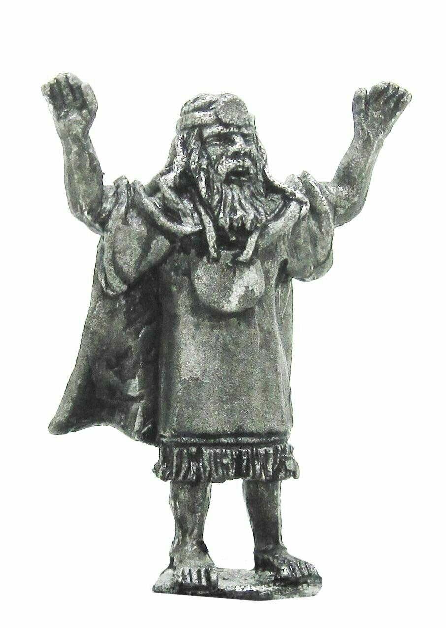 ​28mm Neo Elamite Priest.