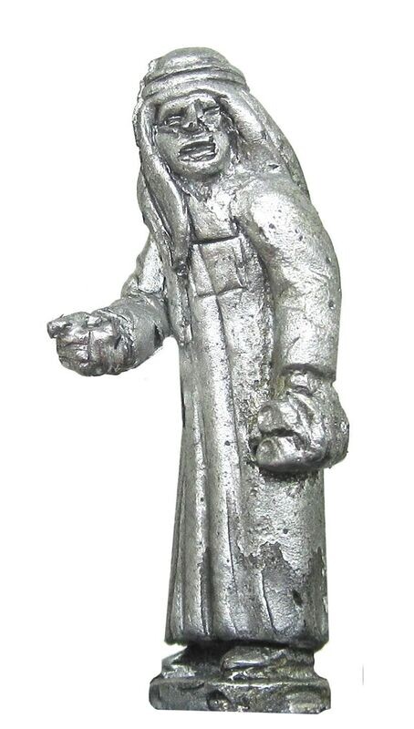 28mm Arab man with Binoculars pointing
