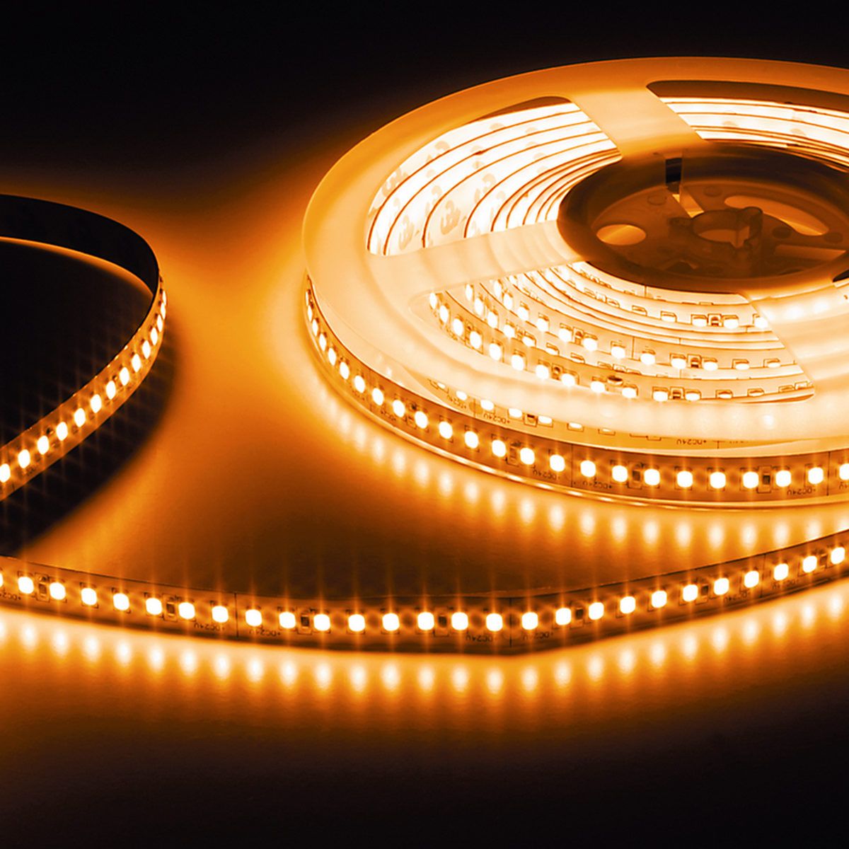 LED Streifen hell 800HE+ hell bis 2700 Lumen/m und 20Watt/m