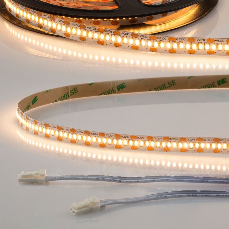 LED Strip mit Steckverbinder/Ecken | 6Watt/m | 12V | 2500 Kelvin